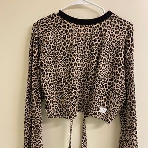 Varley cheetah print long sleeve crop top